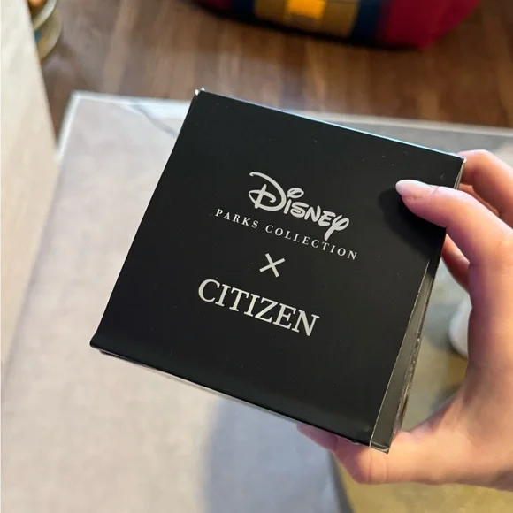 Winnie the Pooh citizen leather band watch BNWT